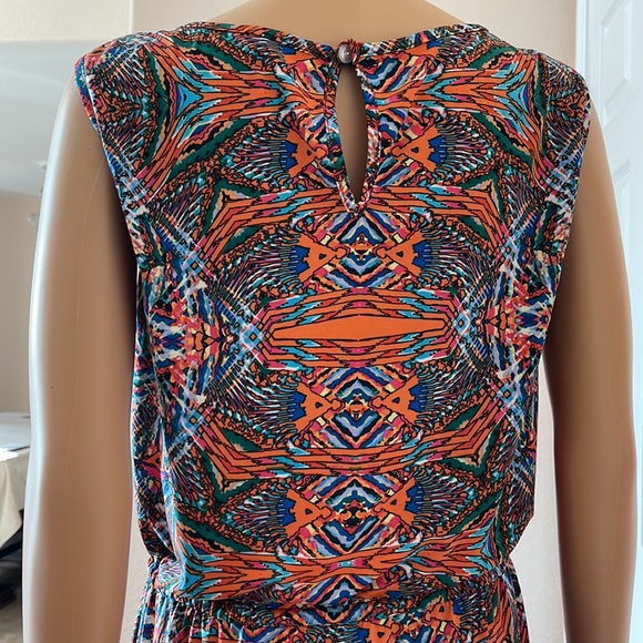 NWOT Multicolored Abstract Print Sleeveless Scoop Neck Wide Leg Jumpsuit Size M. - Picture 4 of 5